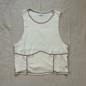Aritzia Sunday best tank. Size 2x. Cream with mauve stitching. Worn once.